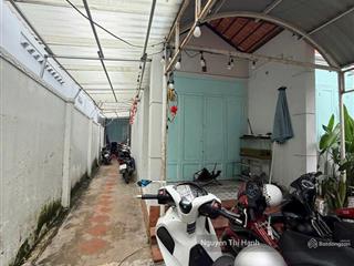 Bán nhà cấp 4 hẻm xe hơi, sát mặt tiền đường 17, linh chiểu, thủ đức, nở hậu đẹp