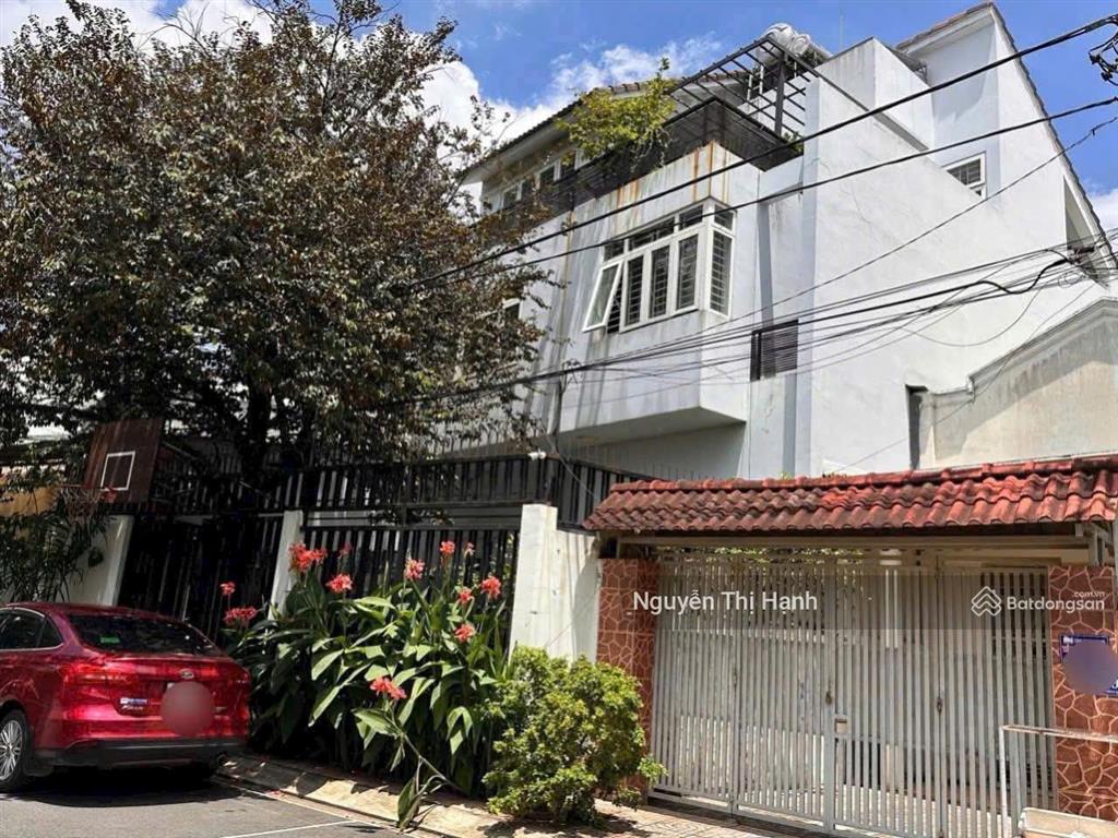 Bán biệt thự 2 mặt tiền trước sau ngay trung tâm phường hiệp phú, quận 9, gần ngã tư thủ đức