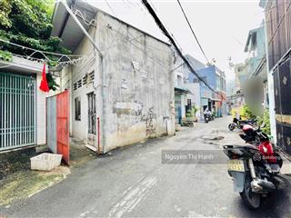 Dãy trọ trung tâm linh chiểu, thủ đức  ngay cổng đại học ngân hàng, 2 phút ra hoàng diệu
