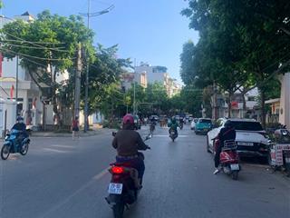 Bán nhà âu cơ tây hồ dt 100m, mt 7,2m, giá chào 25,9 tỷ