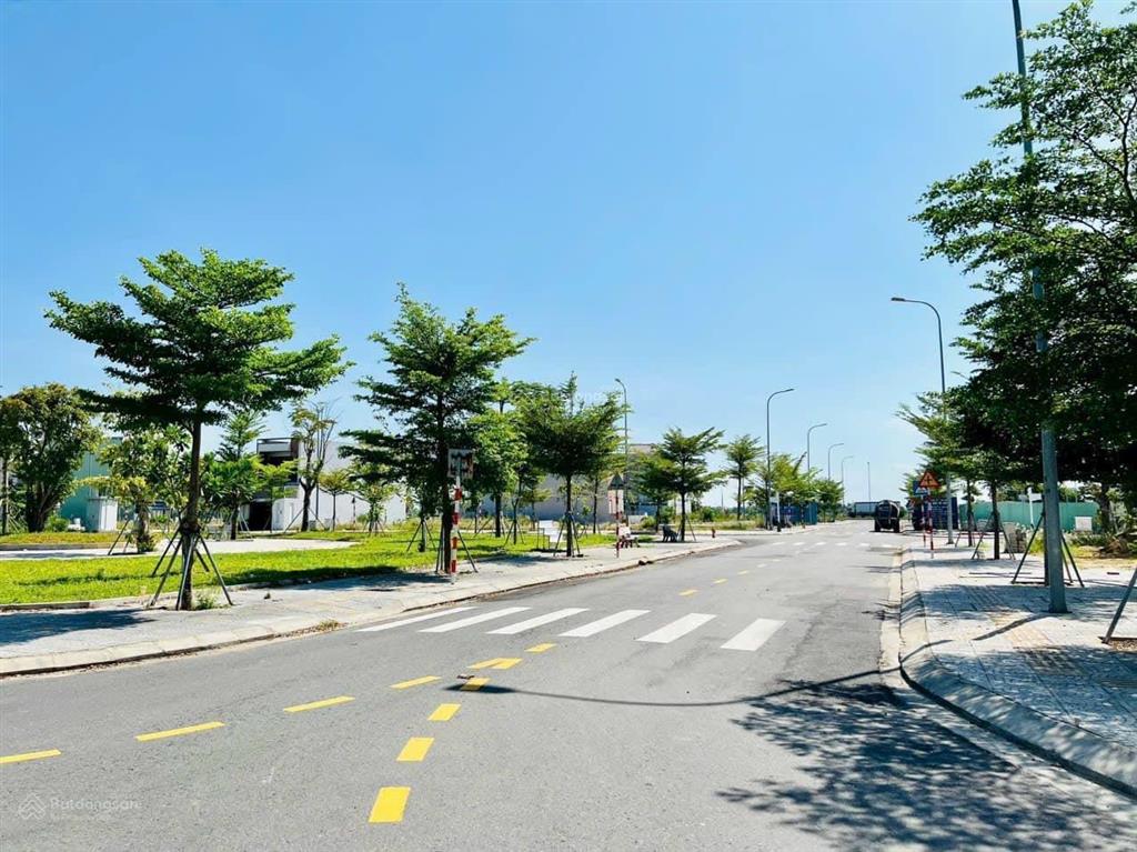 Chủ cần tiền, thiện chí bán lô one world ngay sát dãy biệt thự homeland, sổ sẵn