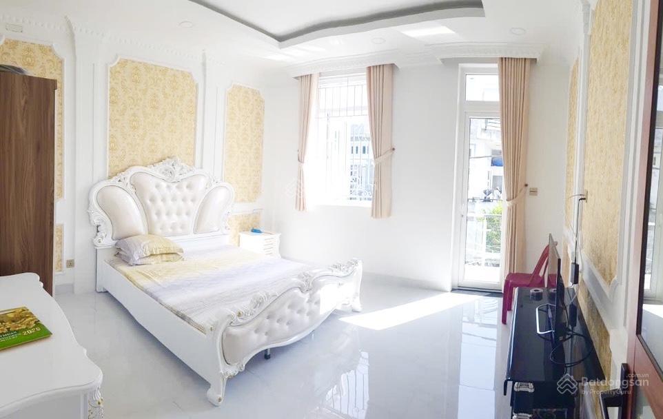 Chủ định cư giảm sốc 3 tỷ, 10 tỷ giá chỉ còn 7 tỷ +, villa 4 t, lê văn quới, 8x11, hẽm xe hơi thông