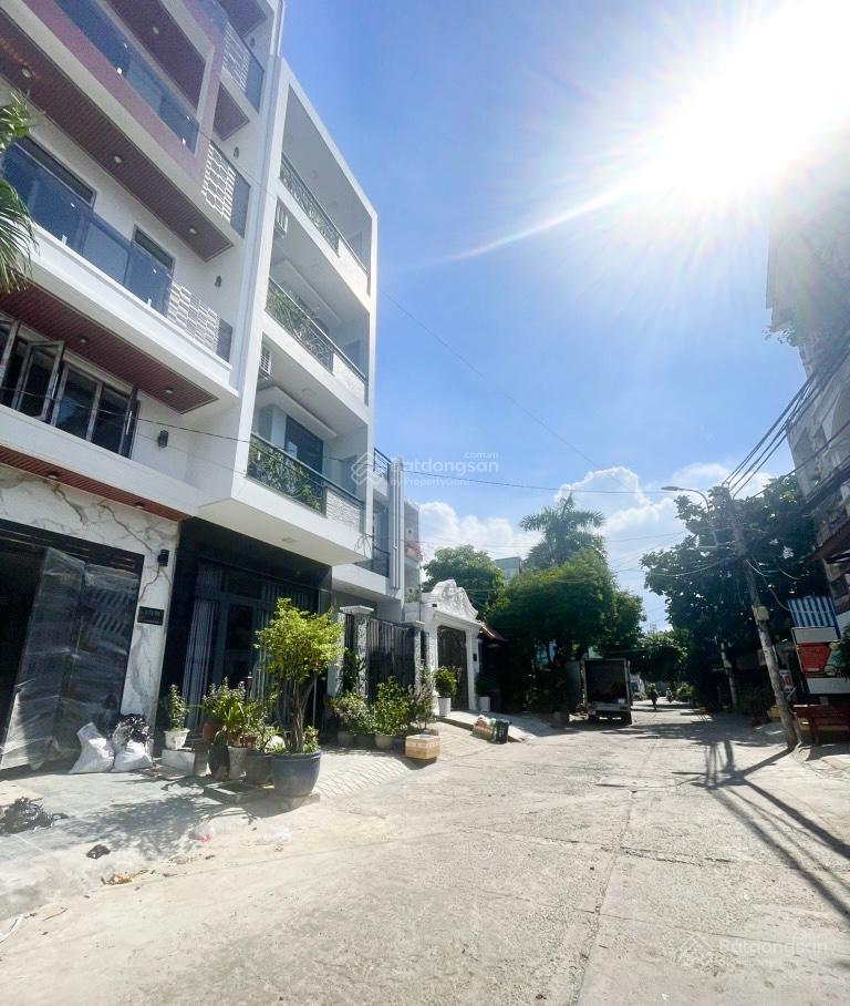 Chủ định cư giảm sốc 3 tỷ, 10 tỷ giá chỉ còn 7 tỷ +, villa 4 t, lê văn quới, 8x11, hẽm xe hơi thông