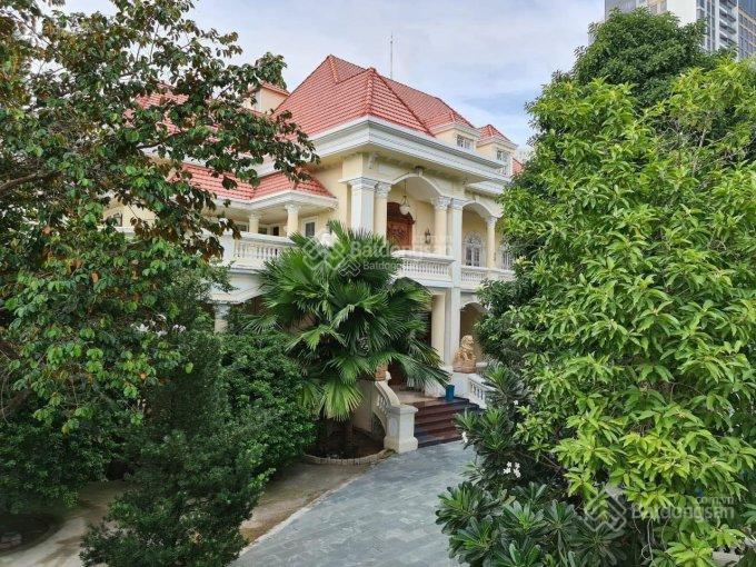 Thật 100% rẻ 1215m2 dinh thự (30x45m) hồ bơi hầm 3 lầu vincom thảo điền