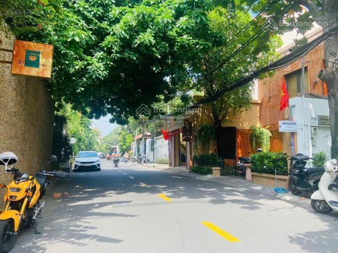 Hiếm mặt tiền 210 (10x22m)nở hậu. ngô quang huy  xuân thủy thảo điền  quận 2