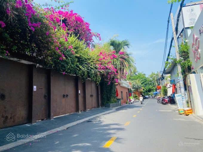 Hiếm mặt tiền 210 (10x22m)nở hậu. ngô quang huy  xuân thủy thảo điền  quận 2