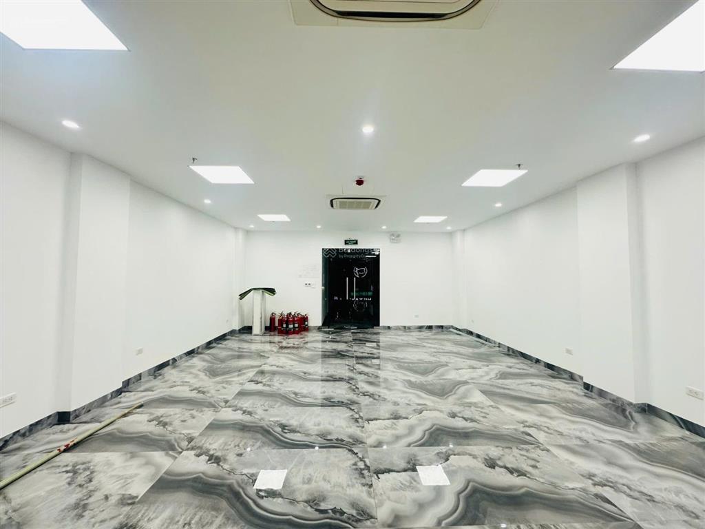 Bán nhà phố trung hòa, cầu giấy, 70m2*7t, mt6m, nhà đẹp, kinh doanh đỉnh, thang máy xịn. giá 35 tỷ