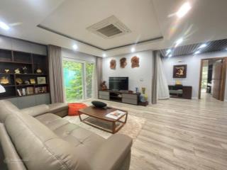 Bán nhà phố hạ yên quyết, cầu giấy 90m2*5t, mt8m, nhà lô góc 3 mặt thoáng, vỉa hè. giá 31 tỷ