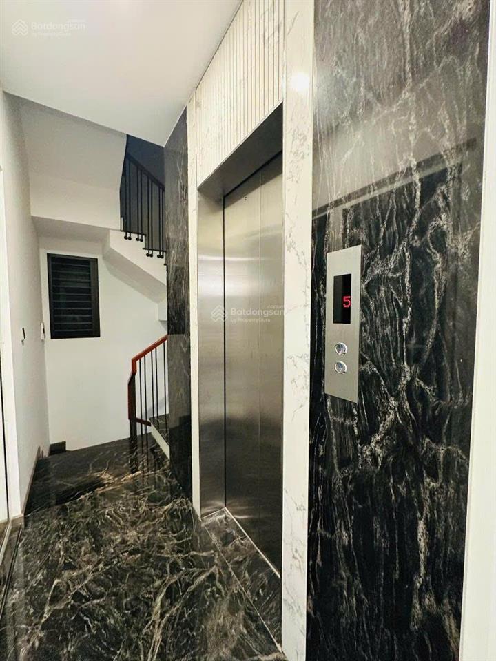 Hiếm có! nhà mới đẹp, 3 thoáng, thang máy nhập phố nguyễn chánh,cầu giấy 50m2*6t,mt8m. giá 13.6 tỷ