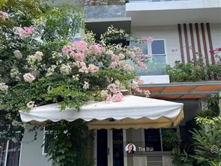 Có 1 0 2. bán nhà 3 tầng mới tinh trong kdc gia hòa  đỗ xuân hợp có bảo vệ 24/24. có hỗ trợ vay