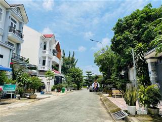 Tin được không! 72tr/m2 có đất 220m2 kdc đẹp nhất plb  đỗ xuân hợp (global city). shr vay bank đc