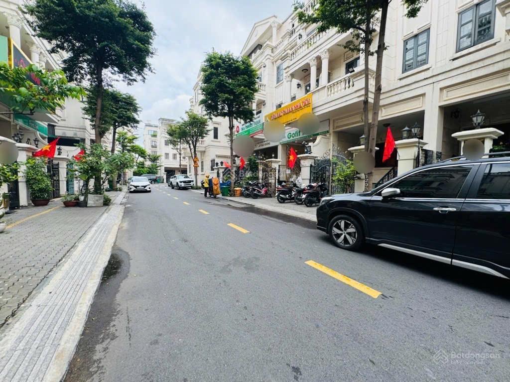 Giảm 3tỷ chỉ 22tỷ, bạn gấp biệt thự 5tầng mt kinh doanh, khu cityland nguyễn văn lượng p10 gò vấp