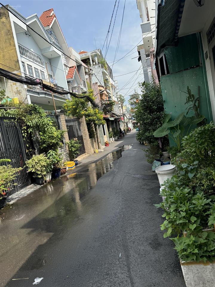 Gấp bán giảm 1tỷ chỉ 12tỷ vị trí đẹp quá nhà ngang 6x16m hẻm xh sát mặt tiền lê đức thọ p17 gò vấp