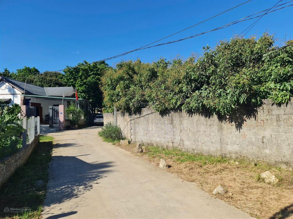 Bán lô đất gần 4000m2 view hồ, mặt đường nhựa tỉnh lộ,tựa sơn hướng thủy mt 45m, sổ đỏ chính chủ