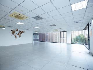 Cho thuê văn phòng đường cộng hòa  dt 230m2