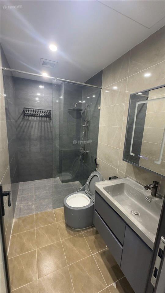 Cho thuê nhà mặt phố cộng hòa, tân bình, dt 150m2