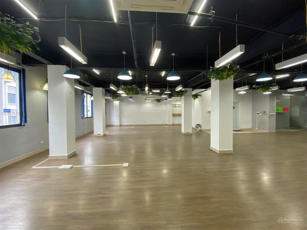 Cho thuê văn phòng tại nguyễn kiệm, phú nhuận, dt 215 m2