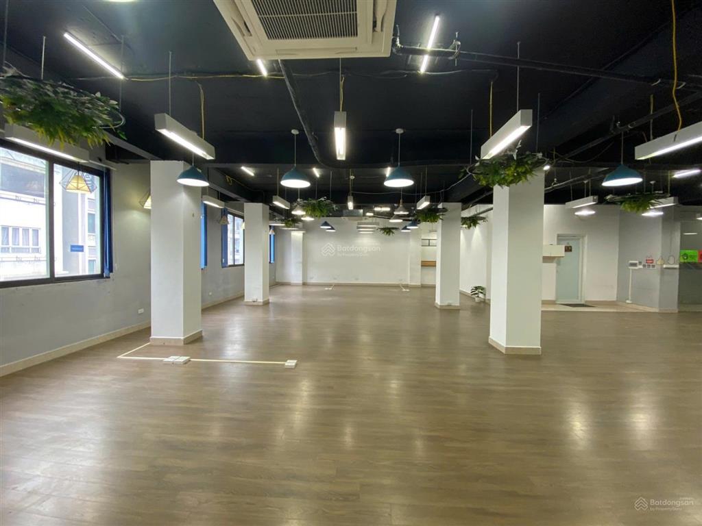 Cho thuê văn phòng tại nguyễn kiệm, phú nhuận, dt 215 m2