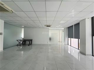 Văn phòng 85m2  17tr (chưa vat) hỗ trợ thời gian set up nội thất