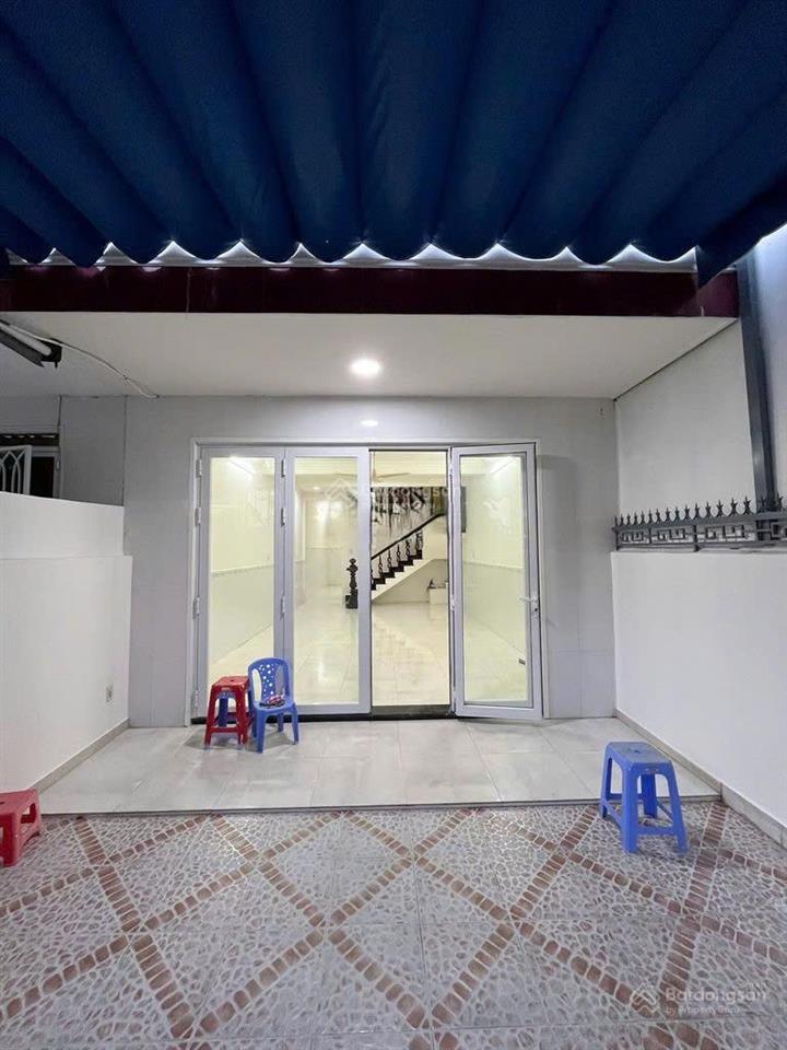 Cho thuê nhà mt bàu cát 1, p. 14 tân bình. diện tích 4x20m. trệt 3 lầu