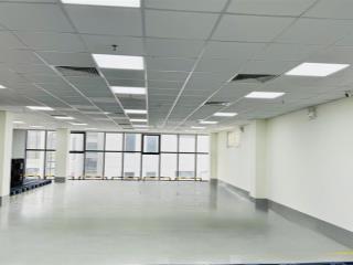 Cho thuê văn phòng tại phố hai bà trưng, 49 triệu/th, 230m2, q3, hcm