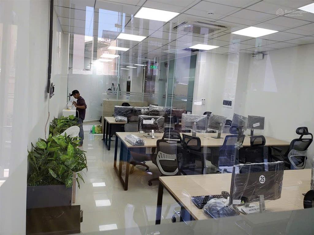 Cho thuê văn phòng 85m2, trống lầu 3, vị trí trên đường phổ quang, p.2, tân bình