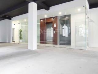 Sàn rộng 230m2 trống tầng 5 trên đường nguyễn văn trỗi cách sân bay 5 phút di chuyển