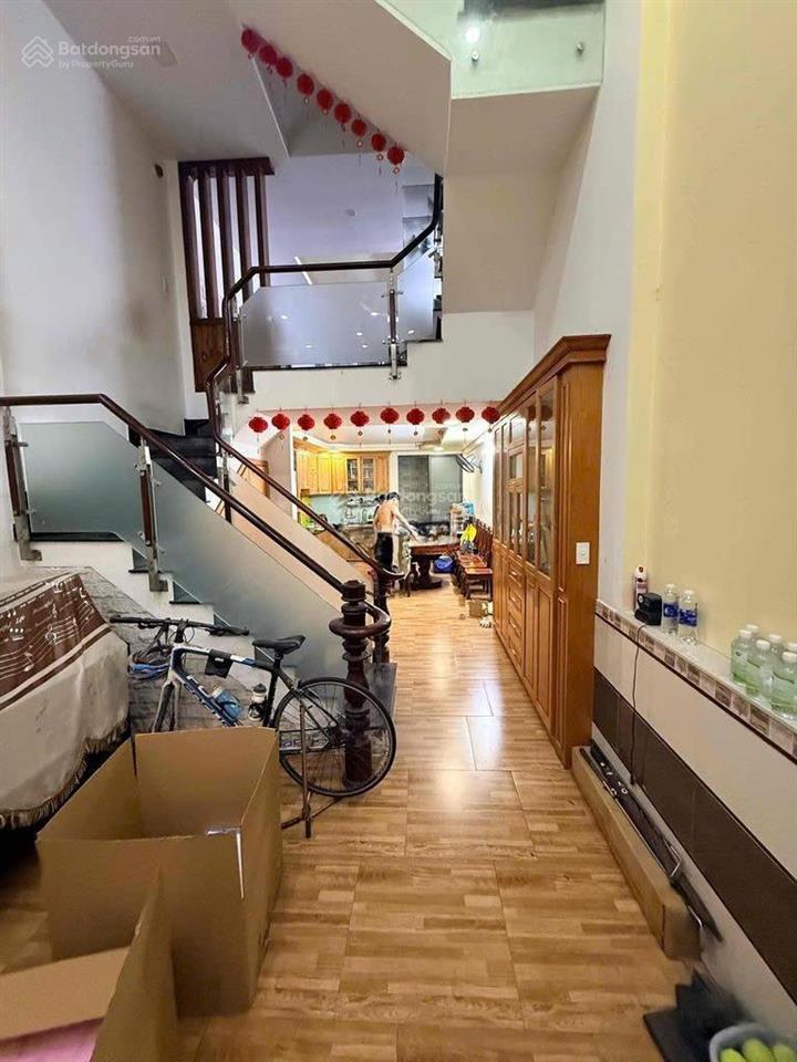 Cho thuê nhà nguyên căn trường chinh 4x20m, trệt lửng 3 lầu, 5pn, 5 wc.