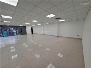 Trống sẵn văn phòng 165m² trên tuyến võ văn tần, p. võ thị sáu, quận 3. có thể sử dụng ngay