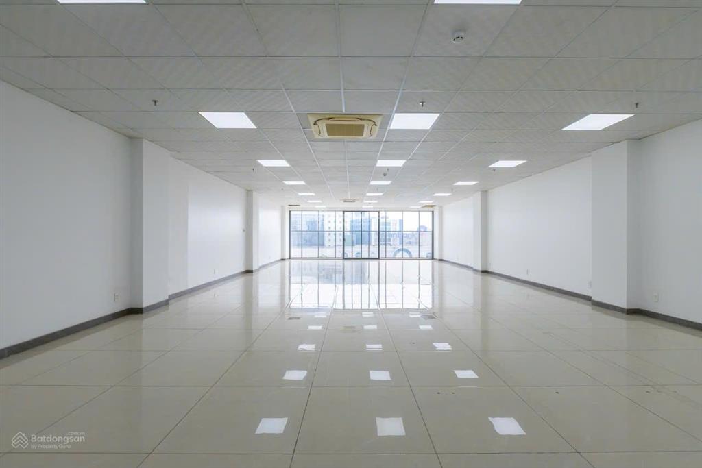 Cho thuê sàn văn phòng diện tích 150m2 trên đường hoàng văn thụ, p.8, phú nhuận