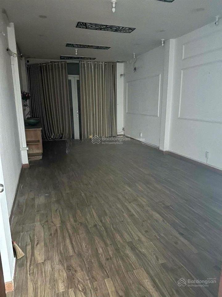 Cho thuê nhà nguyên căn đường cộng hòa. 4x19m trệt 4 lầu, phù hợp mở văn phòng, showroom, spa