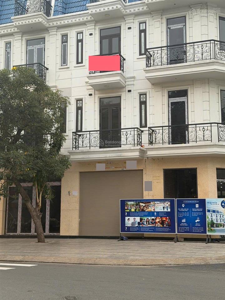 Cho thuê nhà nguyên căn lũy bán bích. 4x15m trệt 3 lầu. gần đầm sen