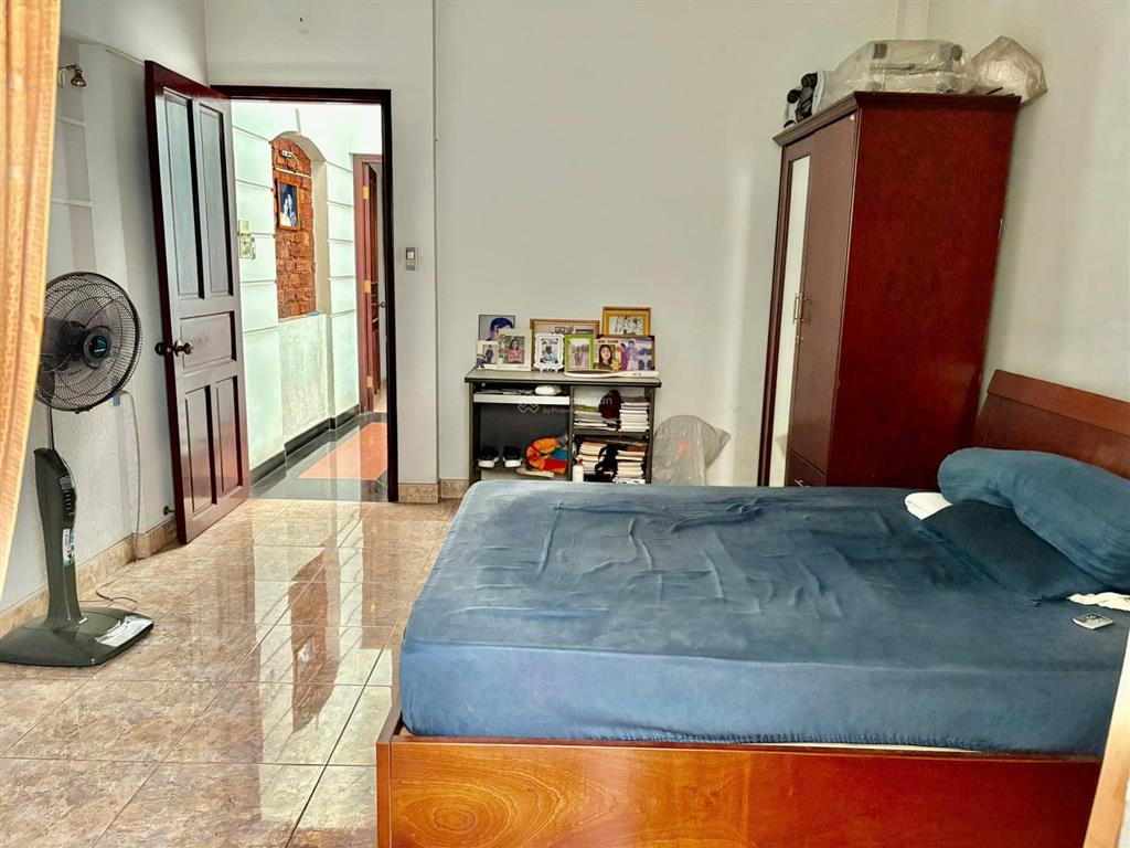 Cho thuê nhà mtkd ngay tại phổ quang, p.4, tân bình. 4x20m trệt 2 lầu giá còn thương lượng