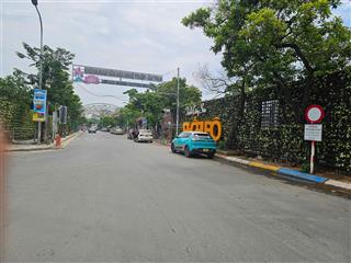 Đất đầu tư siêu hiếm mặt phố trịnh công sơn, view trọn hồ tây, dt 188m2, mt 9m, giá 99 tỷ.