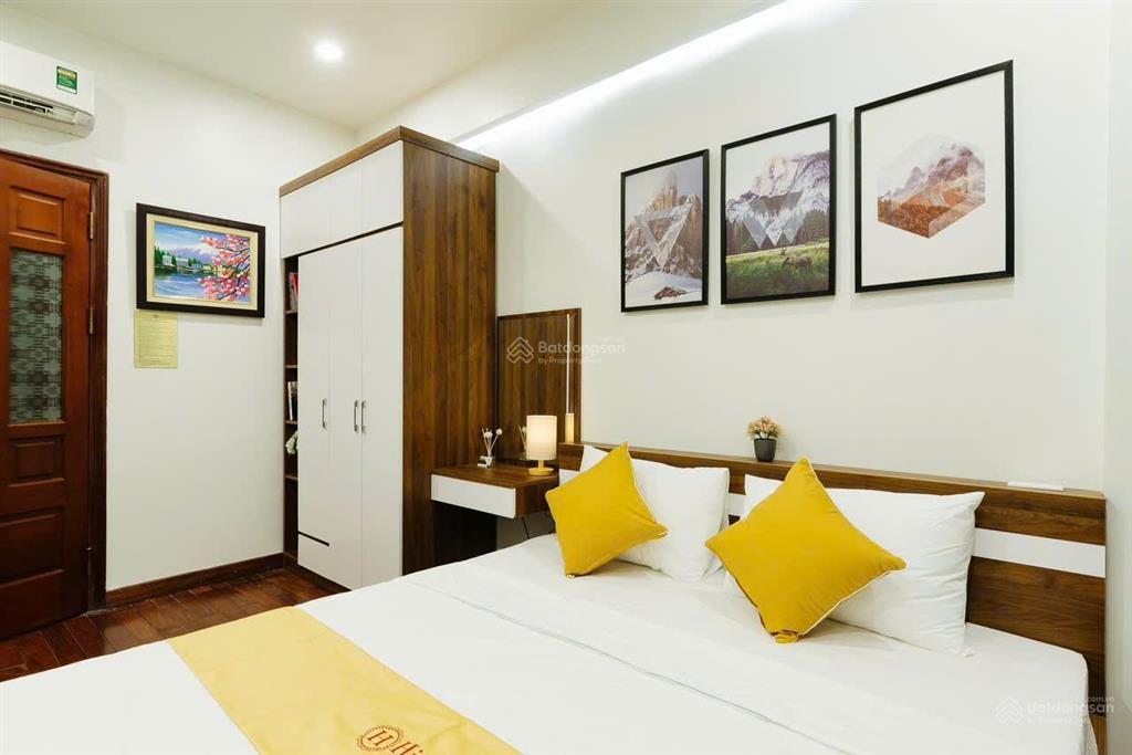 Cho thuê ch studio ngõ 12,36 đào tấn. dt 40m2, đủ đồ, thang máy. ô tô đỗ cách 10m. giá 6.3tr/tháng