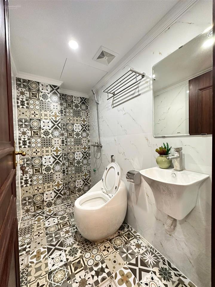 Hiếm! nhà an thượng, ngự câu. chỉ ba bước ra đường ô tô. 50m2*4t, 2 thoáng. xây mới. chỉ hơn 5 tỷ