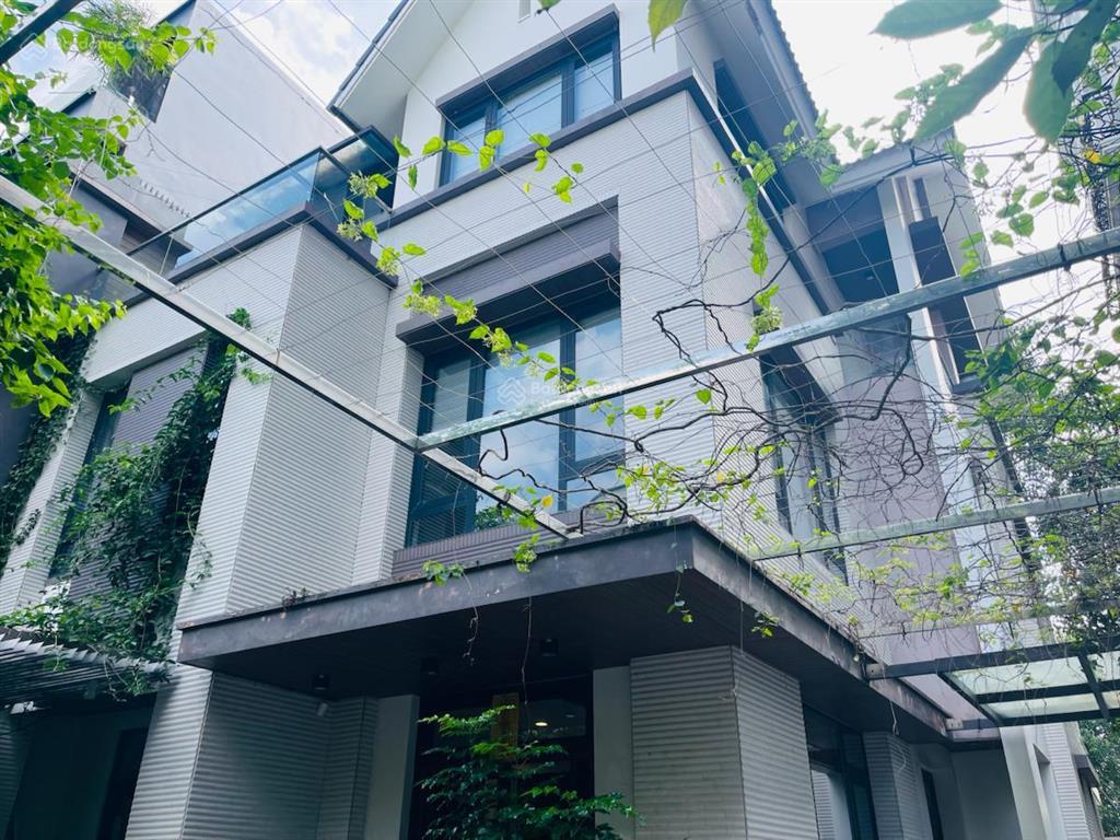 Cực ngon! cho thuê nhà phố linh lang, kim mã thượng. lô góc. đường 6,5m. kd đỉnh. 160m2 * 4 tầng