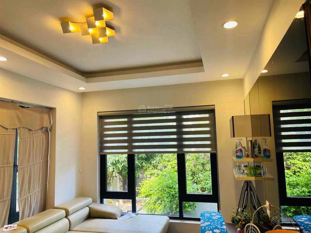 Cực ngon! cho thuê nhà phố linh lang, kim mã thượng. lô góc. đường 6,5m. kd đỉnh. 160m2 * 4 tầng