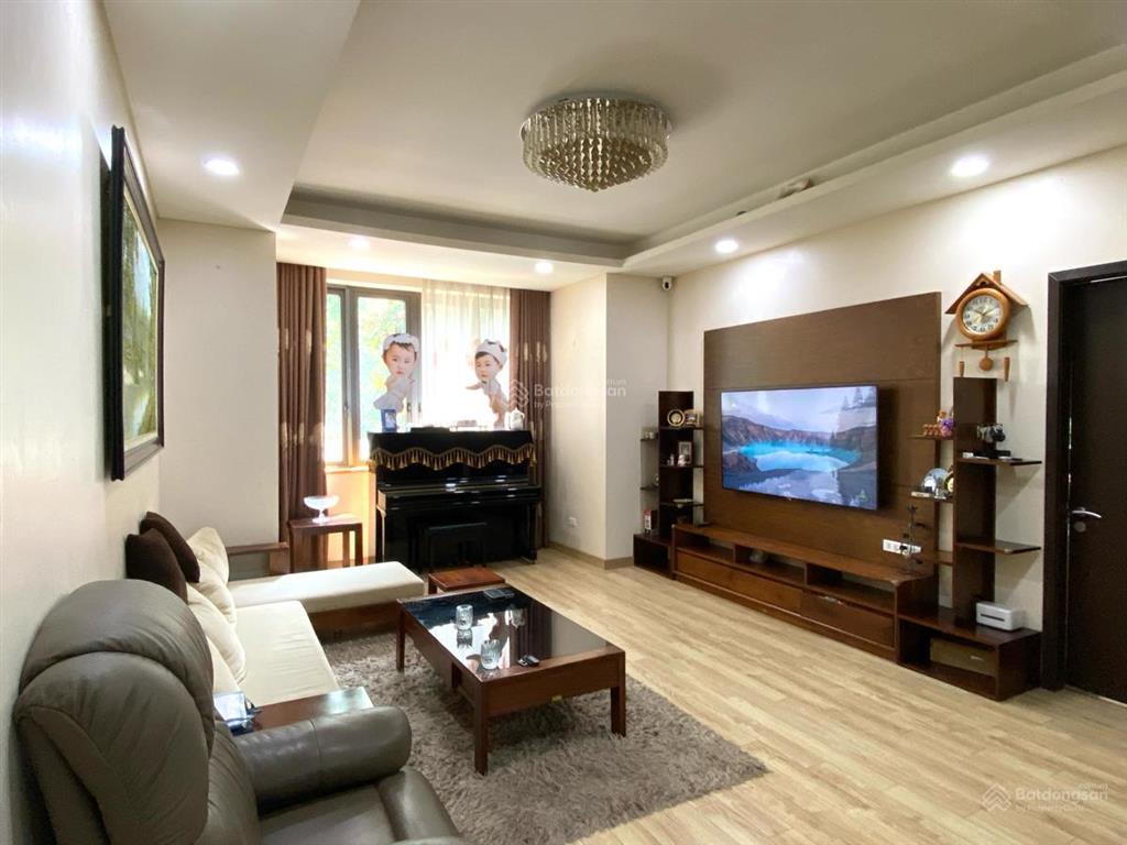 Cực ngon! cho thuê nhà phố linh lang, kim mã thượng. lô góc. đường 6,5m. kd đỉnh. 160m2 * 4 tầng