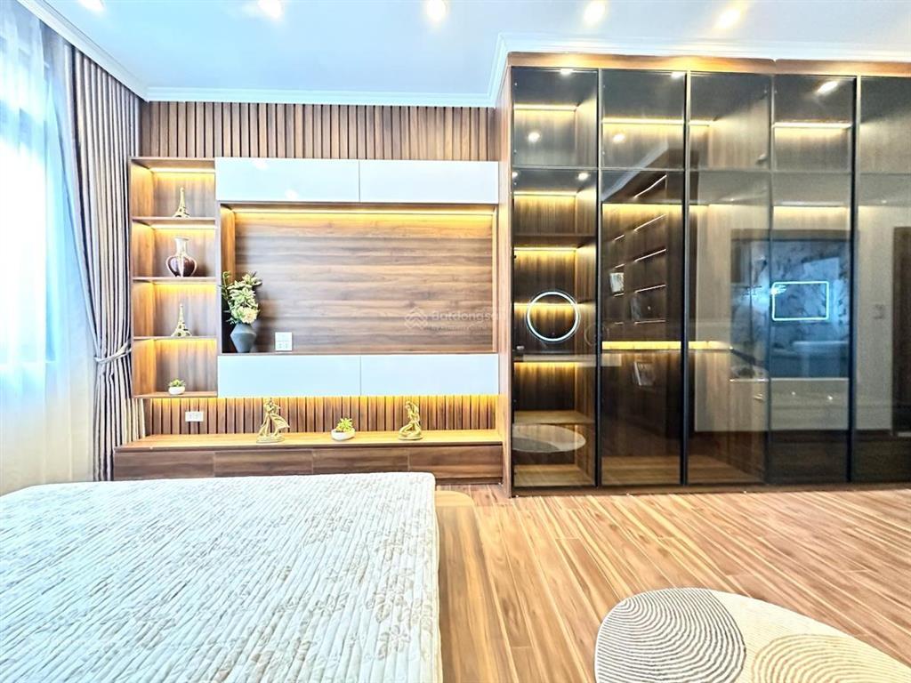 Hiếm! bán gấp nhà đường yên lũng, an khánh. 60m2*6t. mt 5,5m. đường hè 6m. thang máy. ở, cty đỉnh