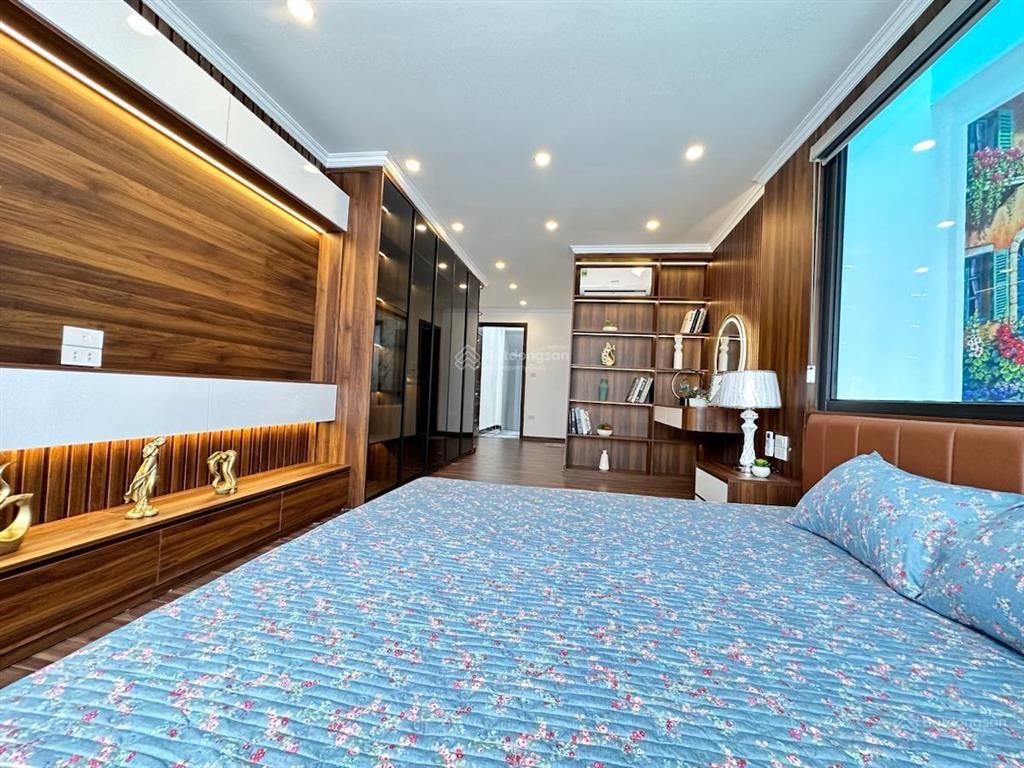 Hiếm! bán gấp nhà đường yên lũng, an khánh. 60m2*6t. mt 5,5m. đường hè 6m. thang máy. ở, cty đỉnh