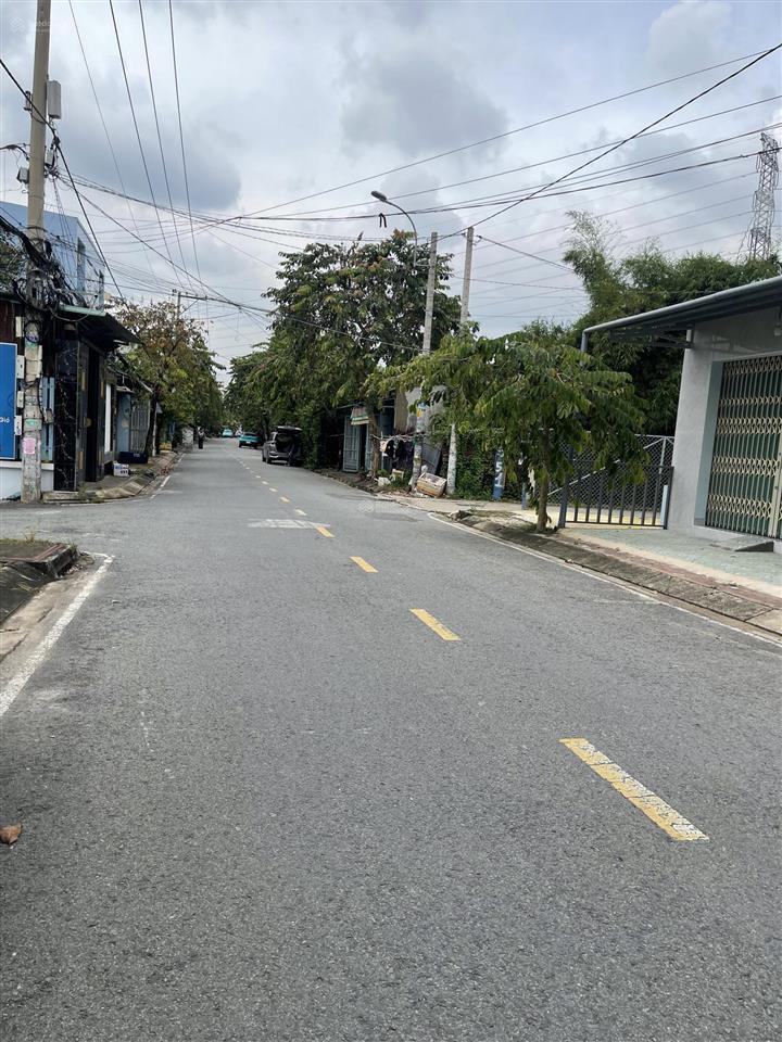 Bán đất đẹp tại xã bà điểm, hóc môn, 4,9 tỷ, 120 m2, nhiều tiện ích chỉ với