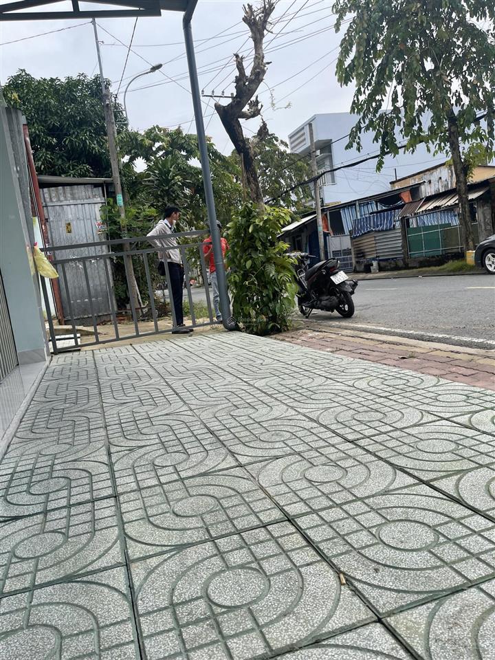 Bán đất đẹp tại xã bà điểm, hóc môn, 4,9 tỷ, 120 m2, nhiều tiện ích chỉ với