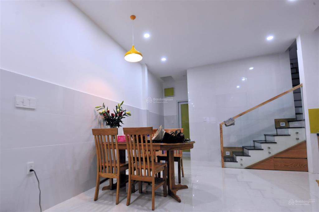 Nhà mặt tiền 82.6m2, 2 phòng ngủ, đường 16, p. long bình, tp. thủ đức