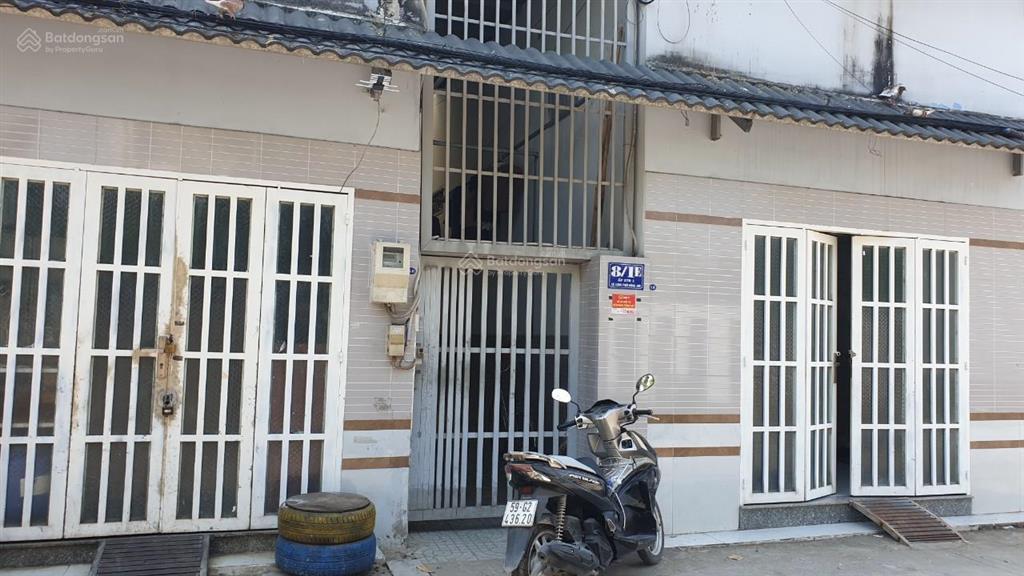 Bán gấp dãy nhà trọ dt 9m*20m, gồm 10 phòng trọ, gần ngã 4 giếng nước, hóc môn