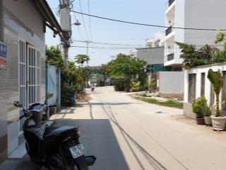Bán gấp dãy nhà trọ dt 9m*20m, gồm 10 phòng trọ, gần ngã 4 giếng nước, hóc môn