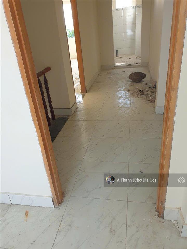 Nhà phố xinh dt 5m x 17m (3pn, 2wc) shr đường xe hơi, gần ngã 3 giồng hóc môn