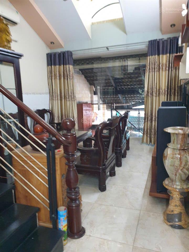 Nhà lầu dt 165m2 mặt tiền nguyễn ảnh thủ, gần ngã 4 trung chánh hóc môn