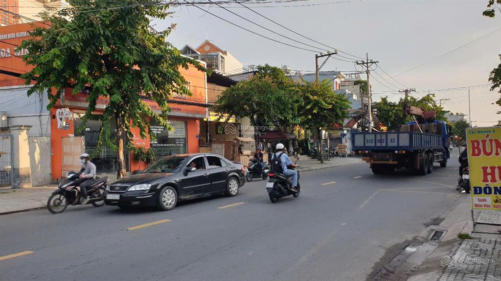 Nhà lầu dt 165m2 mặt tiền nguyễn ảnh thủ, gần ngã 4 trung chánh hóc môn