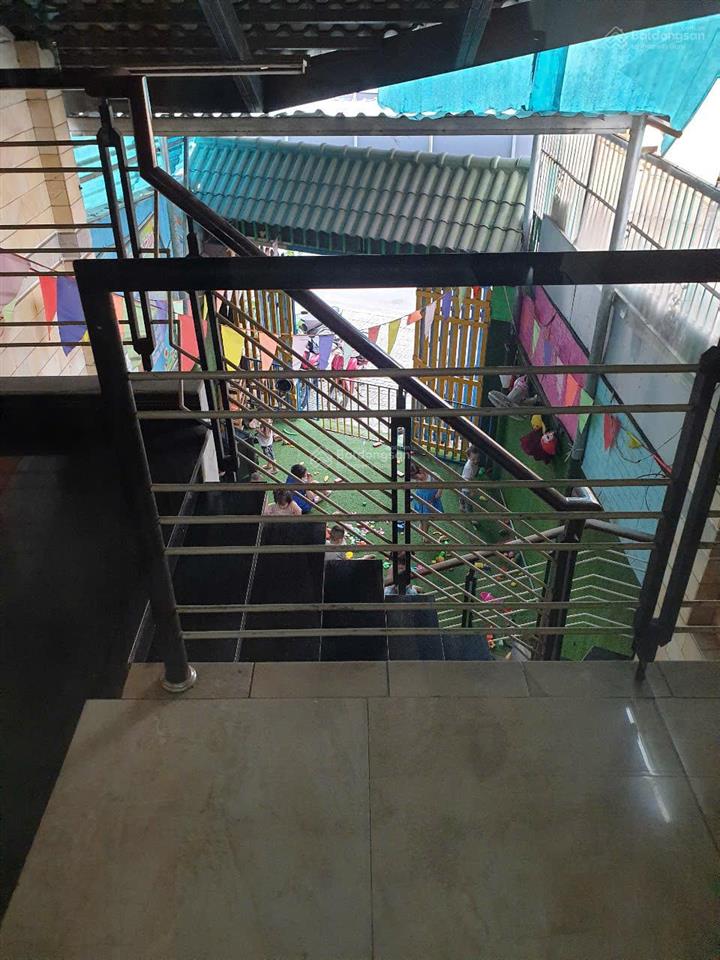 Nhà lầu dt 165m2 mặt tiền nguyễn ảnh thủ, gần ngã 4 trung chánh hóc môn